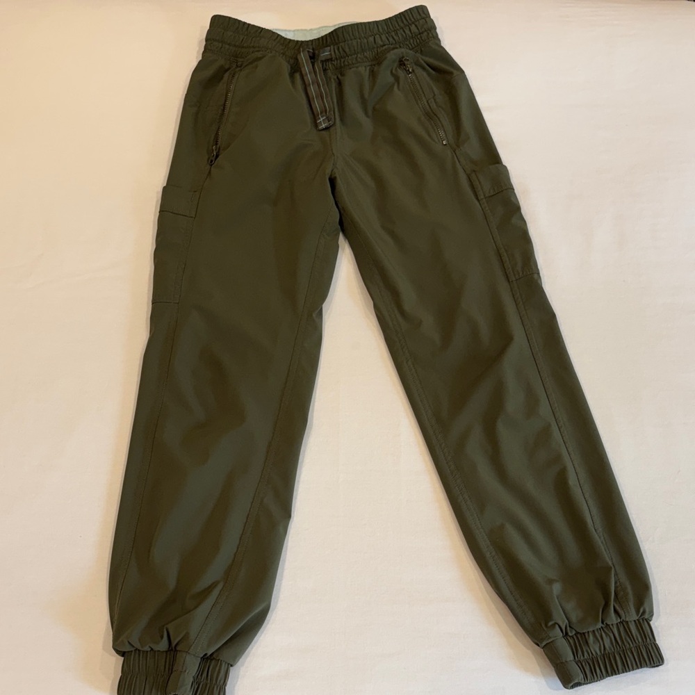 Ivivva Girls Olive Green Cargo Jogger Pants